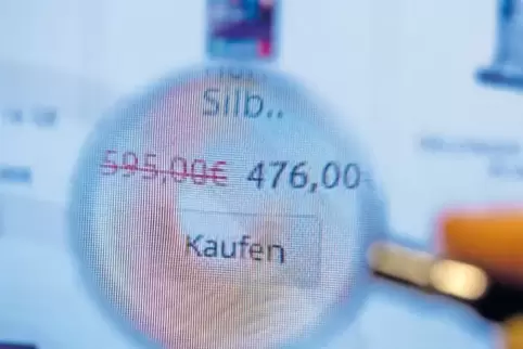 Vorsicht bei vermeintlichen Schnäppchen: Es können Lockmittel von Internet-Betrügern sein.