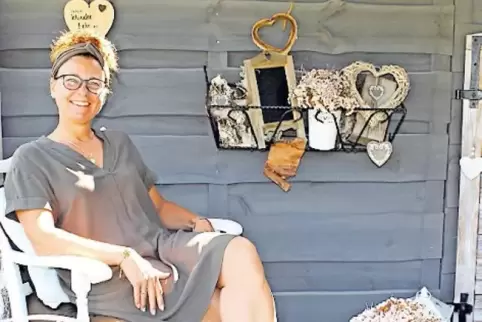 Selbst Genähtes wie Kleidung für Kinder, Kissenhüllen und Taschen wird Mitveranstalterin Susanne Holtkamp beim Kreativmarkt in i