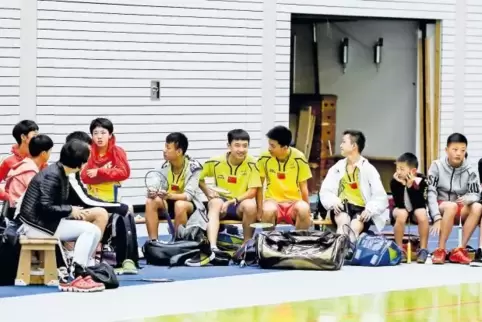Die Gegner des Badminton-Teams des Heinrich-Heine-Gymnasiums gehören in China dem Zhang-Ning-Badminton-Klub an.
