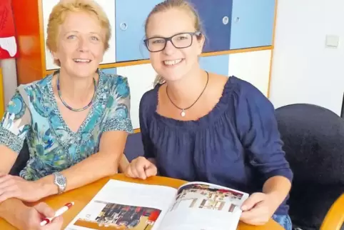 Teilen sich die Verantwortung bei der Caritas: Beate Schmitt (links) und Nadine Ladach.