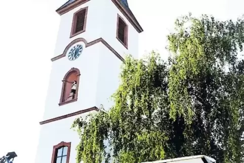 Festplatz: Rund um die Kirche und in der Hauptstraße in Hanhofen wird ab Freitag gefeiert.