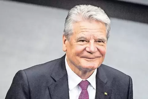 „Kirche und Politik gestalten“ ist das Thema von Bundespräsident a.D. Joachim Gauck beim Festakt im Lauterer Pfalztheater.