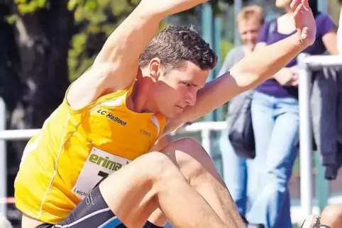 Michael Rohe und das Männerteam des LC Haßloch holten im Fünfkampf den Pfalztitel.