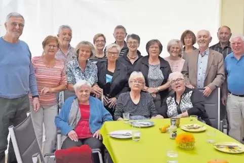 Eine eingeschworene Gemeinschaft: die ehemaligen Schüler.