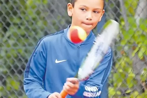 Vedad Osmanovic vom TC Kirchheimbolanden zog bei den U8 ins Endspiel ein, musste sich hier aber Wendelin Wiessler (TC Eisenberg)