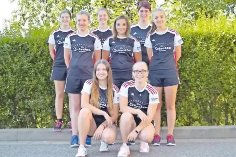 Das ESV-Bundesligateam: (stehend von links) Alena Bimber, Ann-Katrin Neu, Alisa Bimber, Sarah Freyler, Nicole Winicker, Vanessa 