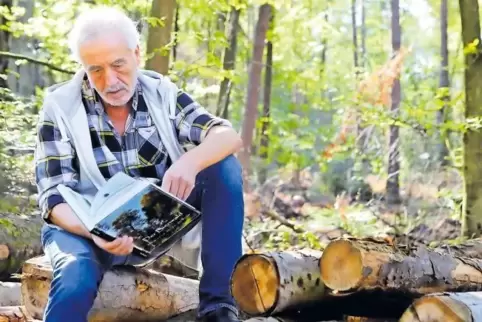 Erwin Rapp hält sich gerne im Wald auf.