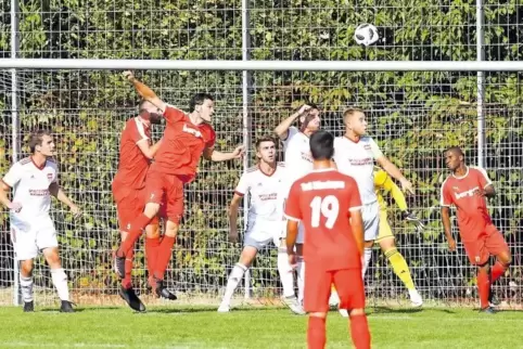 2:2 gegen RWO Alzey, endlich der erste Punktgewinn in der noch jungen Verbandsliga-Runde für den TuS Rüssingen. Hier eine Szene 