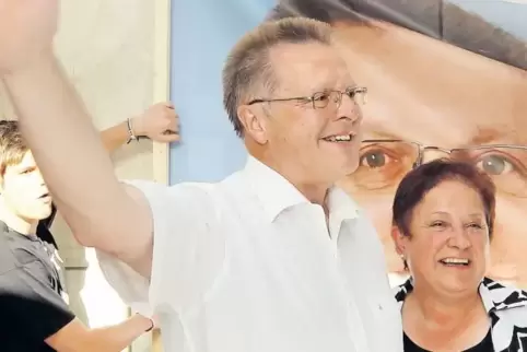 Freude: 2014 wurde Otto Reiland zum Bürgermeister der neuen Verbandsgemeinde Waldsee mit den Ortsgemeinden Waldsee, Otterstadt, 
