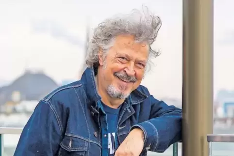 Ohne ihn ist BAP nicht vorstellbar: Wolfgang Niedecken in Mannheim, nie ohne Jeanshemd.