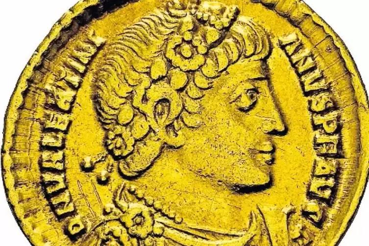 Portr&auml;t des Kaisers auf einer Goldm&uuml;nze.