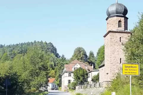 Nachdem Speyerbrunn im Jahr 2013 ans Abwassernetz angeschlossen wurde, hat die Verbandsgemeindeverwaltung in Lambrecht Gebühren 