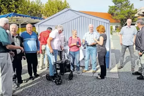 Treffpunkt Wochenmarkt: Am RHEINPFALZ-Stand gab es viele Themen und angeregte Gespräche.