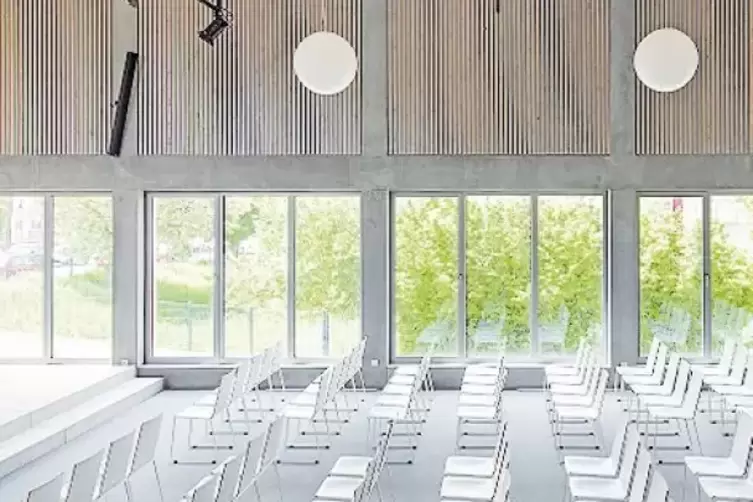 Der Festsaal des Gemeindehauses in Kaiserslautern.