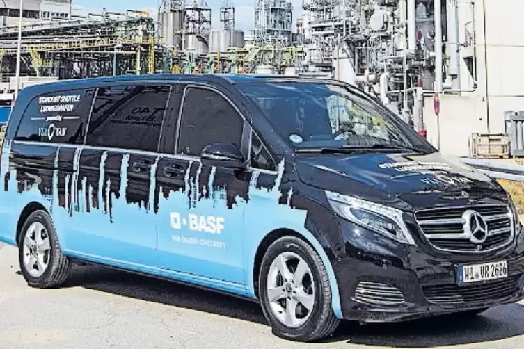 Standort-Shuttle bei der BASF.