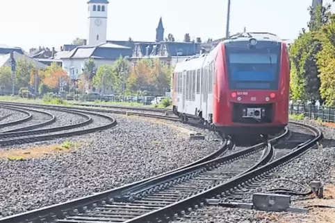 Gestern hat die Bahn die Maßnahmen ihres Lärmschutz-Pilotprojekts in Grünstadt vorgestellt.