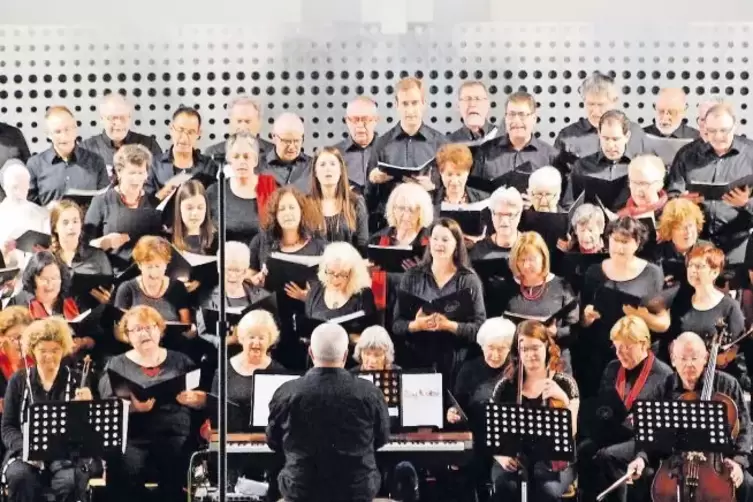 Mit 55 Sängern ist die Kantorei St. Sebastian ein großer Chor.