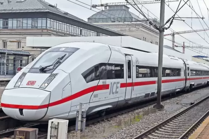 Der ICE 4 wird seit Dezember auf der Linie von Stuttgart über Mannheim (Foto) nach Hamburg eingesetzt. Er bietet mit 830 Sitzplä