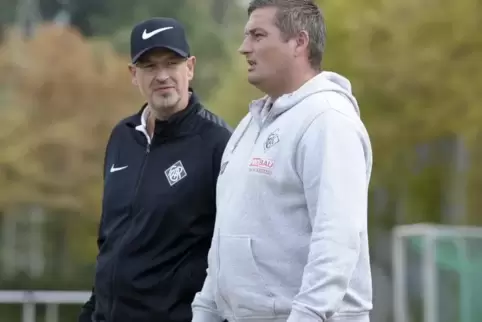 Erlebten eine Niederlage: Arminen-Trainer Heiko Magin (links), „Co“ Maik Unfricht.  archivFoto: Kunz 