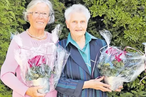 „Der christliche Glaube verbindet uns“: Änne Schubert (links) und Rosa Balthasar sind Grüdungsmitglieder der Kirchheimer KFD.