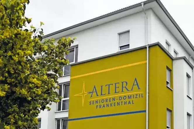 Deutlich mehr als 20 neue Mitarbeiter sind nach Angaben der Betreibergesellschaft des Altera Senioren-Domizils seit Mitte Juni e Deutlich mehr als 20 neue Mitarbeiter sind nach Angaben der Betreibergesellschaft des Altera Senioren-Domizils seit Mitte Juni e