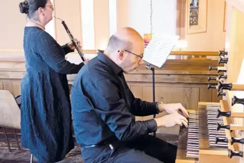 Ein eingespieltes Duo: die Oboistin Petra Fluhr und Organist Christian Schmitt.
