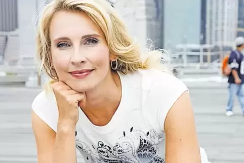 Eva Lind