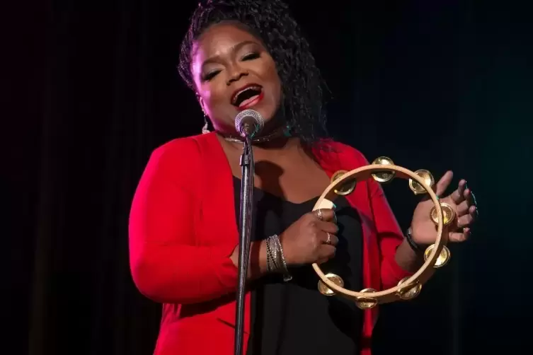 Shemekia_Copeland_c_Mike_WhiteAlligator_Records.JPG