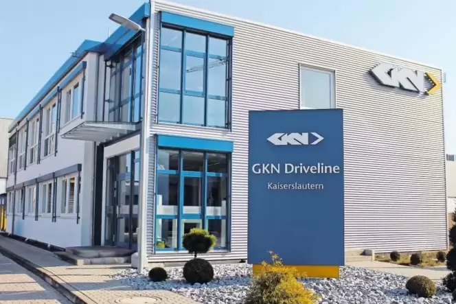 Das Verwaltungsgebäude von GKN Driveline liegt mitten im Opel-Werk. Mit den Opelanern teilt sich GKN außerdem eine Produktionsha Das Verwaltungsgebäude von GKN Driveline liegt mitten im Opel-Werk. Mit den Opelanern teilt sich GKN außerdem eine Produktionsha