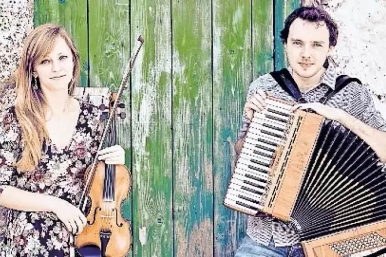 Auf musikalischer Hochzeitsreise: Johanna Hyde & Tadhg Ó Meachair.