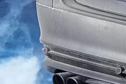 Um 35 Prozent soll der CO2-Ausstoß von Neuwagen bis 2035 sinken.