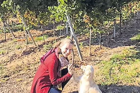 Heike Bähr mit ihrem „Bobby“ von der Insel Kreta.