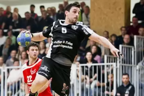 Auf seine Stärke am Kreis und in der Abwehr baut der TuS Dansenberg im Spiel beim Tabellenletzten TVS Baden-Baden: Theodoros Meg