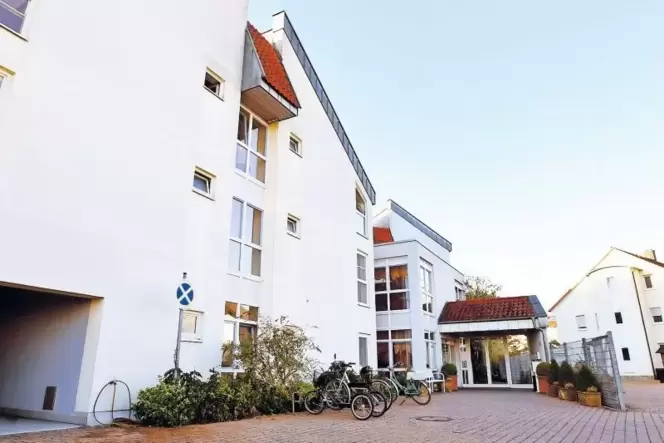 Unruhige Zeiten: Das Dudenhofener Seniorenzentrum versucht wieder in ruhigeres Fahrwasser zu kommen. Unruhige Zeiten: Das Dudenhofener Seniorenzentrum versucht wieder in ruhigeres Fahrwasser zu kommen.