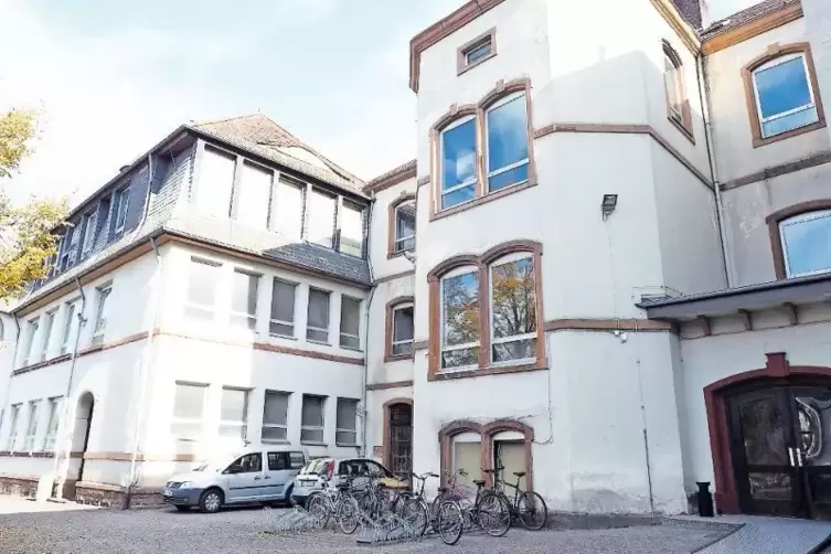 Die frühere Hohenburg-Schule muss saniert werden.