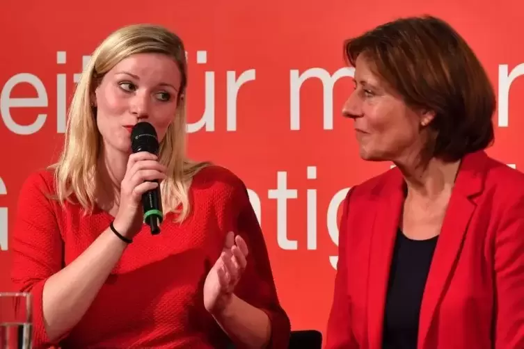 Isabel Mackensen (links) bei einer Wahlkampfveranstaltung im September 2017 mit Ministerpräsidentin Malu Dreyer. Foto: Mehn