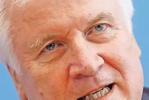 Räumt Fehler ein: CSU-Chef Horst Seehofer.