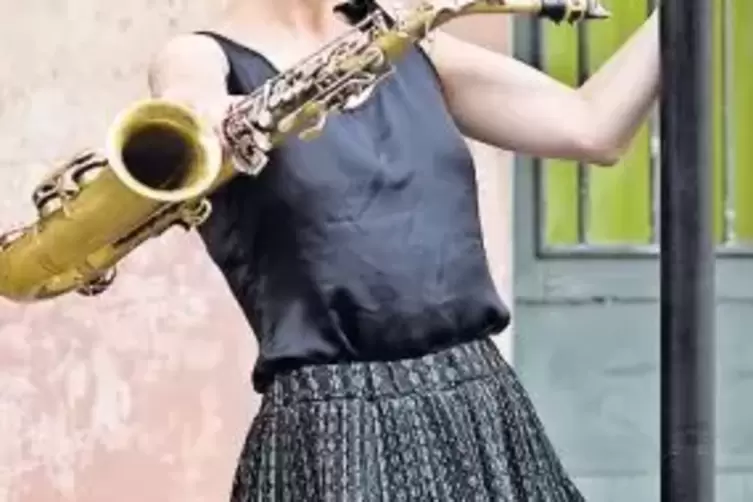 Die Saxophonistin Nicole Johänntgen hat die Wurzeln des Jazz in New Orleans erkundet und spielt in der Alten Feuerwache.