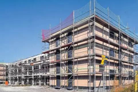 In der Böhlstraße baut die Stadt derzeit 30 Wohnungen für anerkannte Asylbewerber.