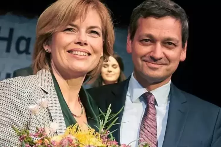 Lächeln für die Kamera: Die als CDU-Landesparteichefin wiedergewählte Julia Klöckner und ihr Stellvertreter Christian Baldauf.  
