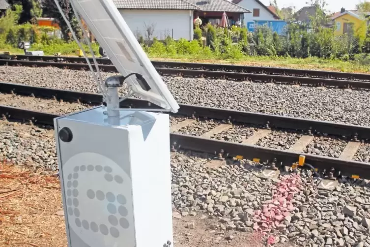 Anti-Quietsch-Technik im Einsatz: Eine solche Schmieranlage wie hier in Gr&uuml;nstadt wird auch in Freinsheim getestet.
