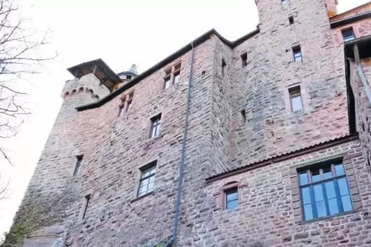 Keine Chance f&uuml;r eine W&auml;rmed&auml;mmung: Auf Burg Berwartstein wird es im Winter bitterkalt, auch in den Fluren, die zu den Wohnungst