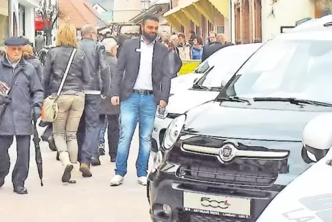 Auch Autos – wie hier an einem früheren Ostermarktsonntag – sollen dabei eine Rolle spielen: Am 3. November ist Männertag in Bad