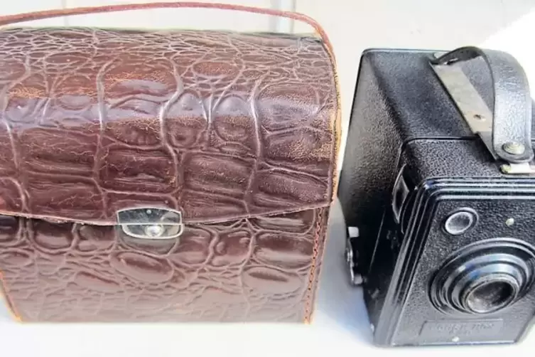 Die Box-Kamera von Winfried Seelinger geh&ouml;rte seiner Schwiegermutter, heute ist sie Teil seiner Fotoapparate-Sammlung.