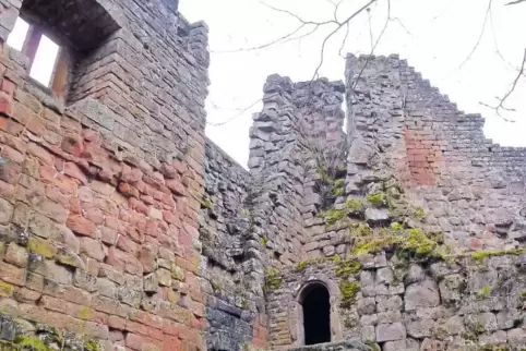 Wird Gottfried zugesprochen: Der in der Fehde um den Nanstein in Landstuhl unterlegene Wildgraf Gottfried von Kyrburg soll sich 