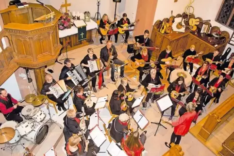 35 Aktive zählt das Mandolinenorchester Gumbsweiler.