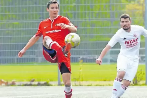 Trägt kurzfristig wieder den ASV-Dress: Christian Geissler (links).