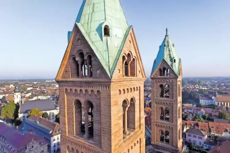 Wurden von 2010 bis 2014 saniert: die T&uuml;rme des Speyerer Doms.