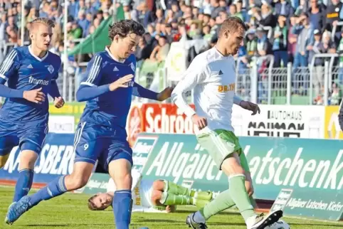 Sie fallen heute beide aus: die FKP-Stammspieler Manuel Grünnagel (links) und David Becker, hier beim Duell in der Vorsaison mit
