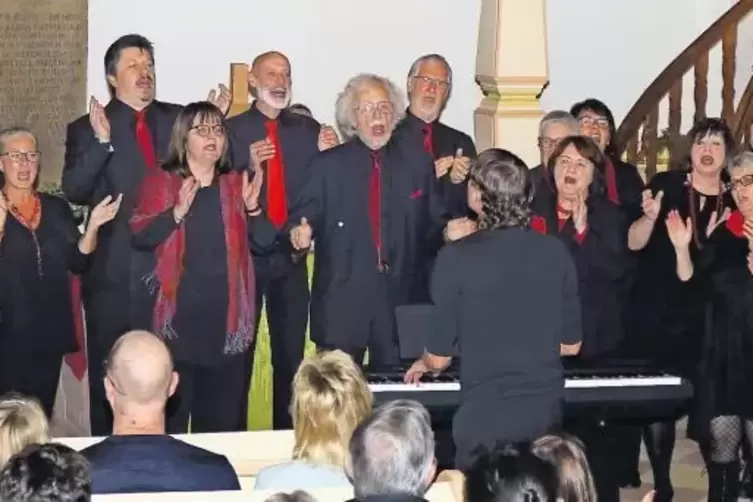 Der Chor „Gospel goes Pop“, der seinen Mittelpunkt in Kirchheim hat, begeisterte sein Publikum.